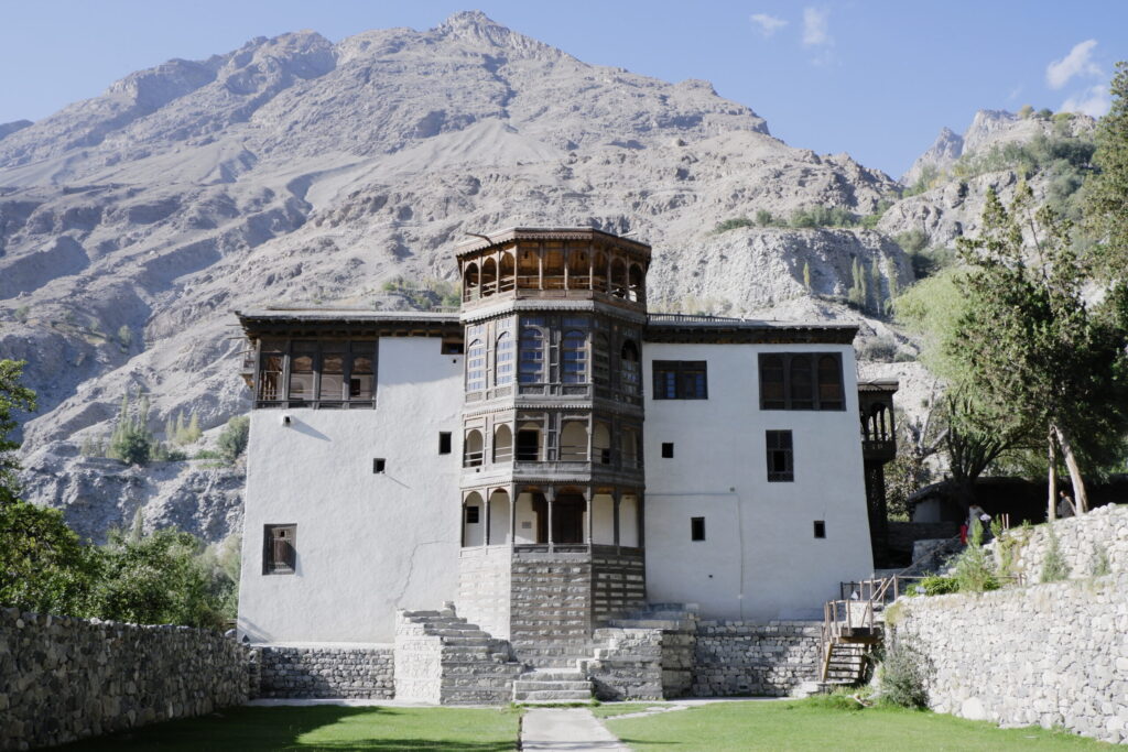 khaplu palace in pakistan